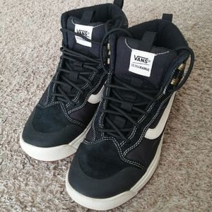 Vans Exo Ultra Range Hi